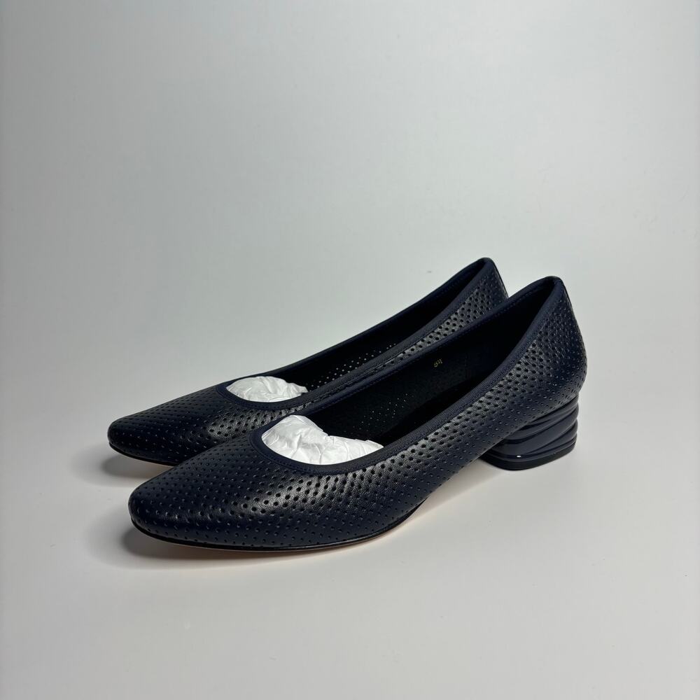 Vaneli Ardyce Nappa Leather Low Heel Dress Shoes in Navy